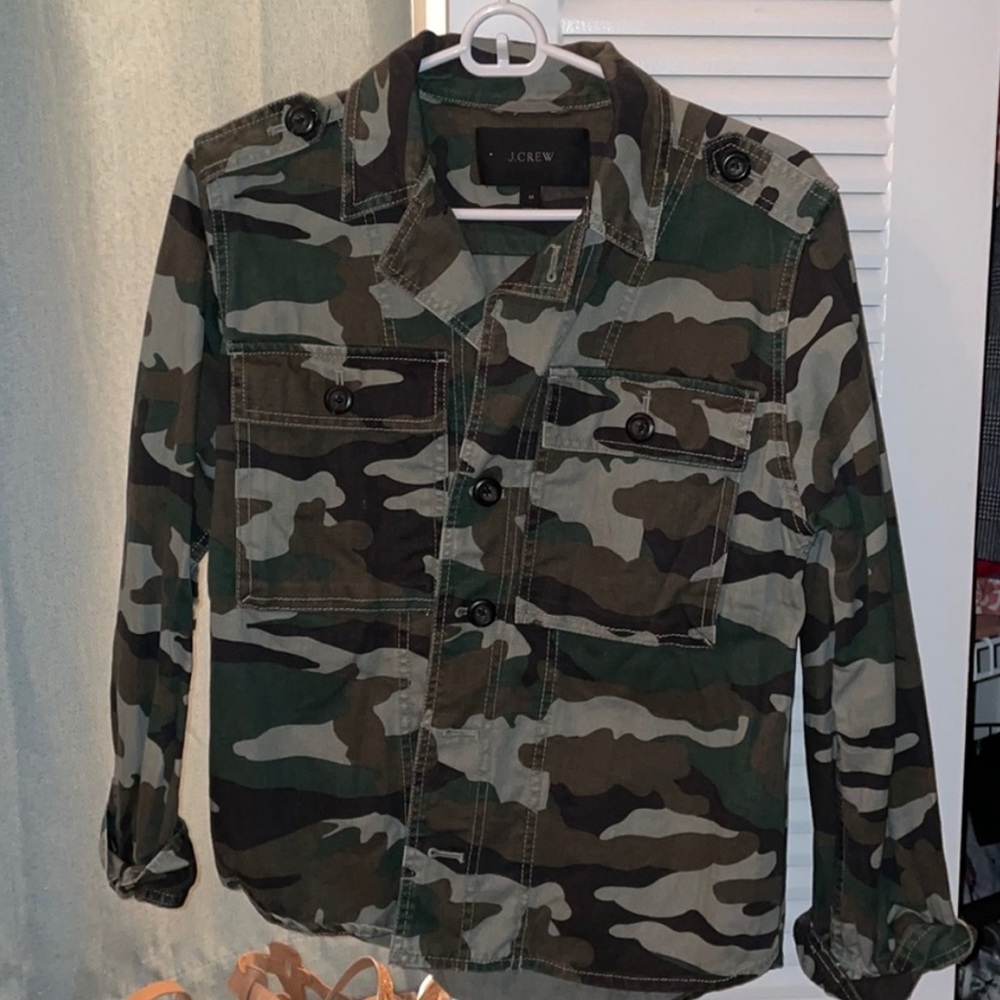 #PoshAffiliate j crew Womens camo jacket size M